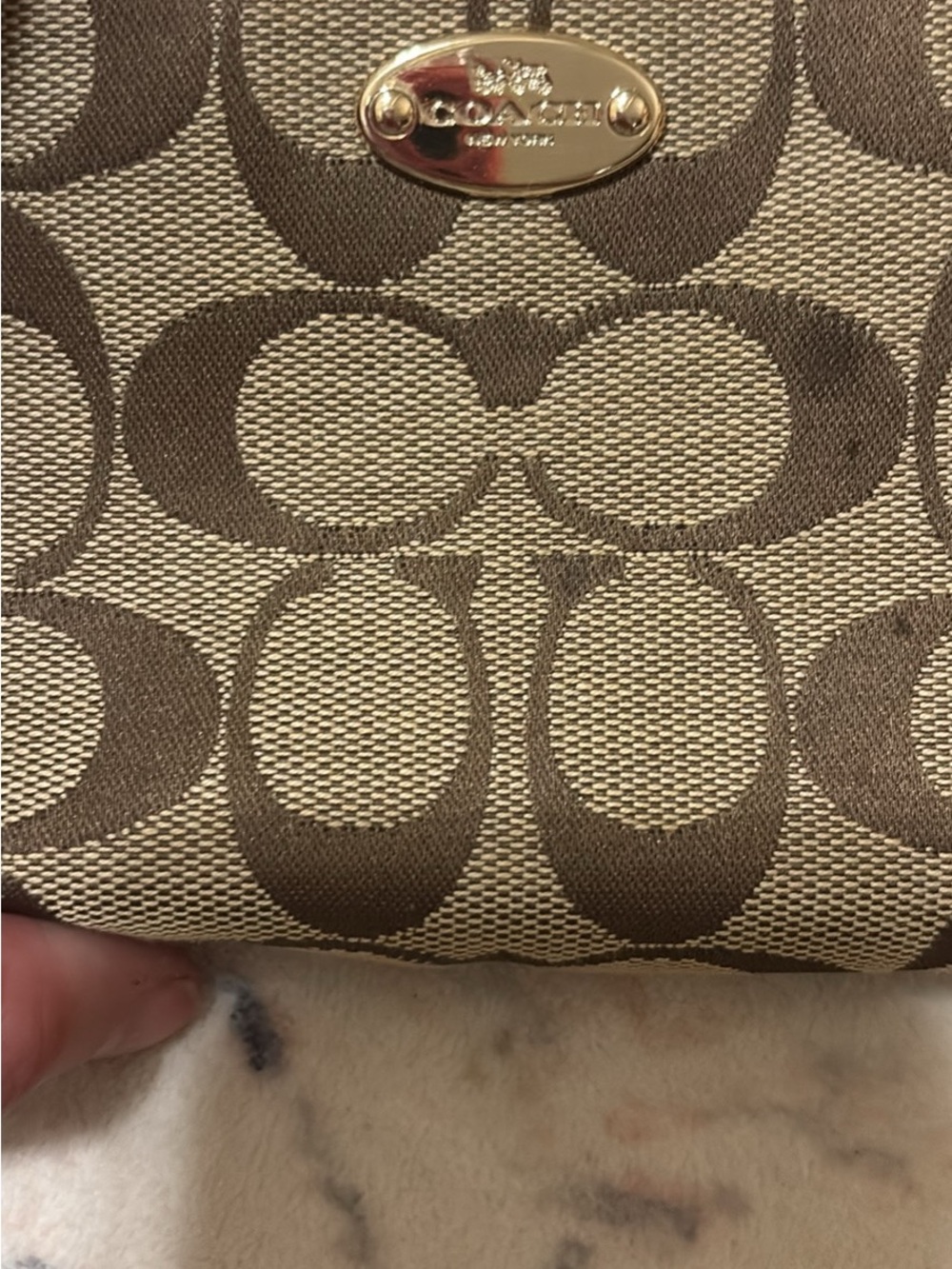 Coach Zip Wristlet W/Credit Card Slots Khaki/Cranberry F64643. Cute for SUMMER! - Picture 4 of 6